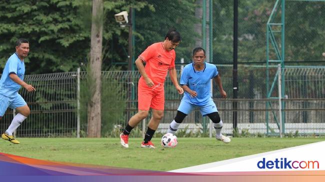 superpiko's tweet photo. Ricky Yacobi Tutup Usia Saat Olahraga, Ini Fakta-fakta Serangan Jantung https://t.co/0nDf99vaa4 https://t.co/UaTquYxovm