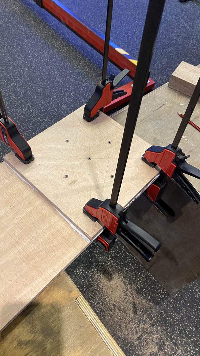 jackiew61220814's tweet photo. 手作り忍者手裏剣
Handmade Ninja Shuriken

#忍者手裏劍
#忍者飛鏢
#2ndhkninjaCompetition2020
#obstacleshk 
#obstacledesigner 
#香港人加油
#堅持堅持堅持 
#唔可以放棄夢想
#chill齡忍者
#超齡忍者
#Im44NinjaHK
#ジャッキーウォン
#SasukeFitnessHK
#Jackiewko

 @ Sasuke Fitness https://t.co/trqlFCugHu