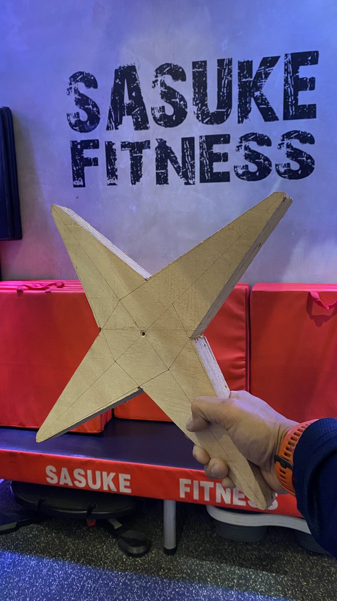 jackiew61220814's tweet photo. 手作り忍者手裏剣
Handmade Ninja Shuriken

#忍者手裏劍
#忍者飛鏢
#2ndhkninjaCompetition2020
#obstacleshk 
#obstacledesigner 
#香港人加油
#堅持堅持堅持 
#唔可以放棄夢想
#chill齡忍者
#超齡忍者
#Im44NinjaHK
#ジャッキーウォン
#SasukeFitnessHK
#Jackiewko

 @ Sasuke Fitness https://t.co/trqlFCugHu