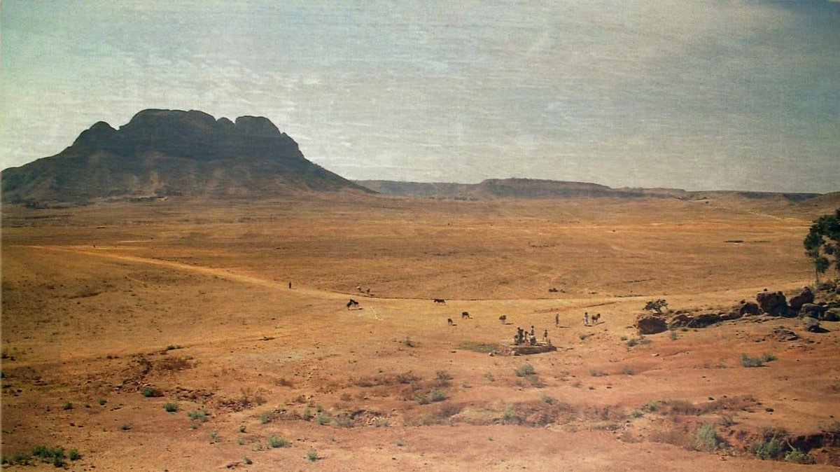 Matara se encuentra en el interior de Eritrea, en una meseta pelada y árida. Pero en este yermo inhóspito floreció, hace 2.000 años, una de las ciudades más impresionantes de África. Salió a la luz con las excavaciones llevadas a cabo por Francis Anfray en los años 50 y 60. ->