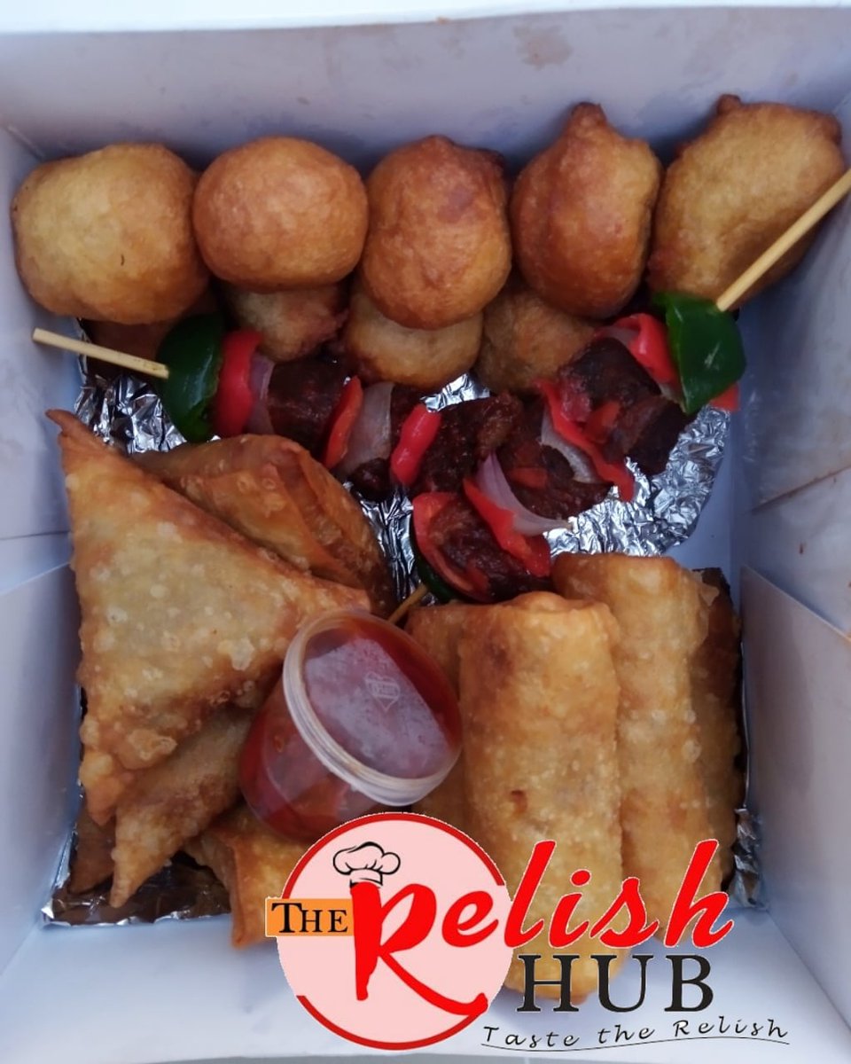 TheRelishHub's tweet photo. Cute box of relishπππβ₯οΈβ₯οΈβ₯οΈπππ#smallchopsabuja #smallchops #smallchopsvendor #smallchopsdelivery #chicken #samosas #springrolls #puffpuff #beefkebab #relish #smallchopsplatter #smallchopsng #abujasmallchops #abujafoods #abujasmallchopsvendor https://t.co/9vymLbJxYj
