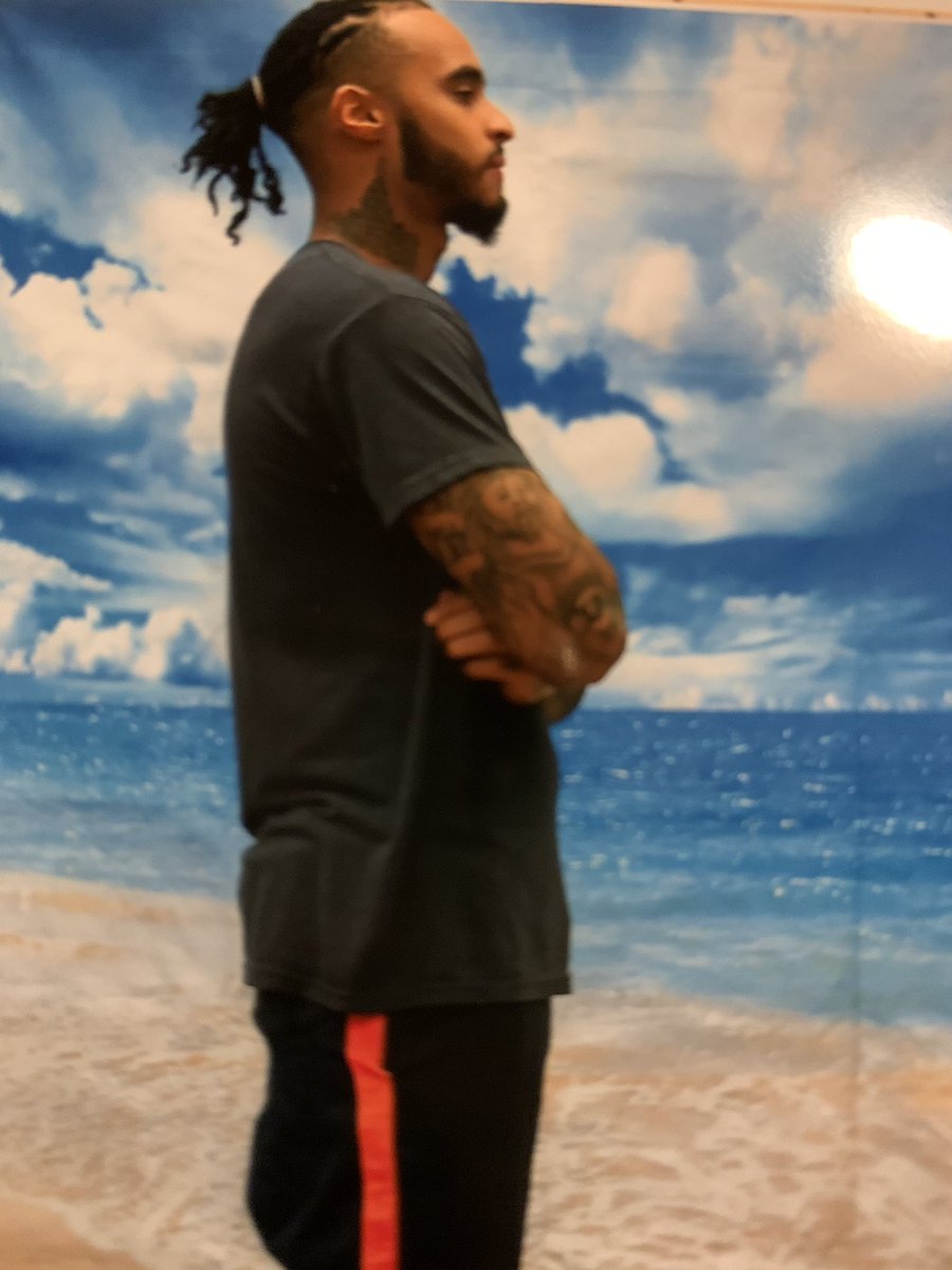 RosKoMotah's tweet photo. Free my little big bro😭 5008JBM barbarian #FreeKush https://t.co/RH0ejYTEvt