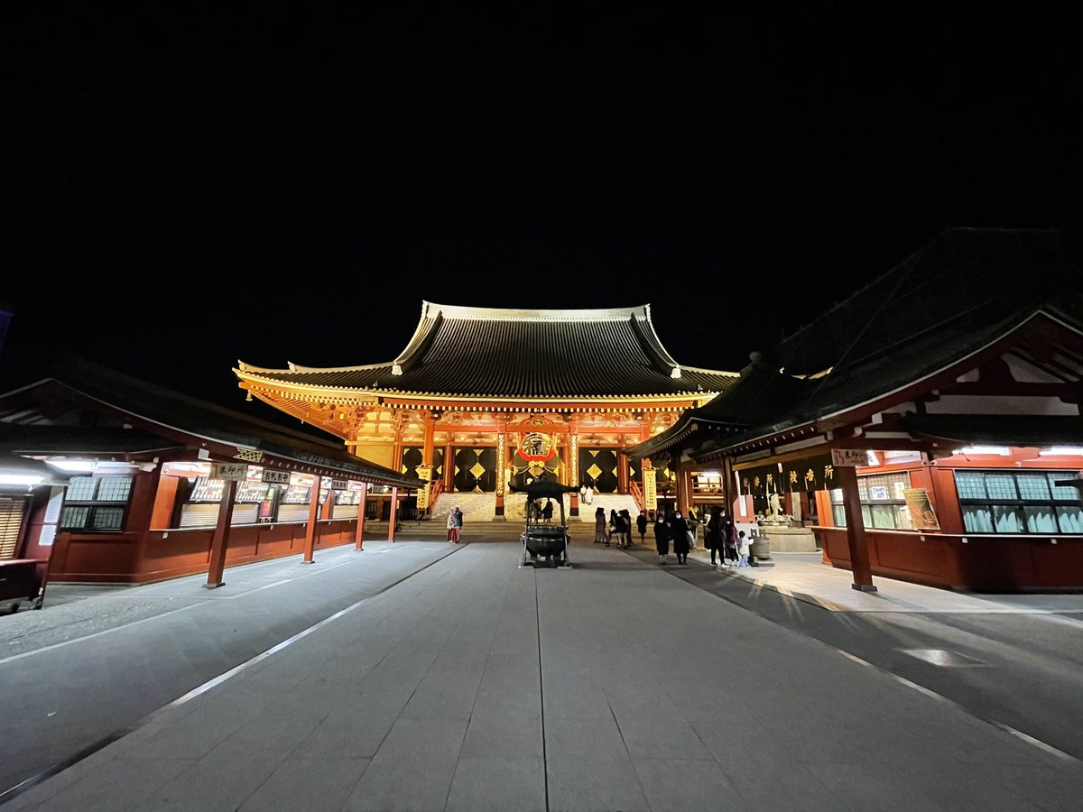 poloonmagic's tweet photo. iphone12 pro max カメラ良くなったから撮ったのを見せたら実物以上に明るくて嘘くさい写真だと言われてしまうwww https://t.co/e39kD0wiAl