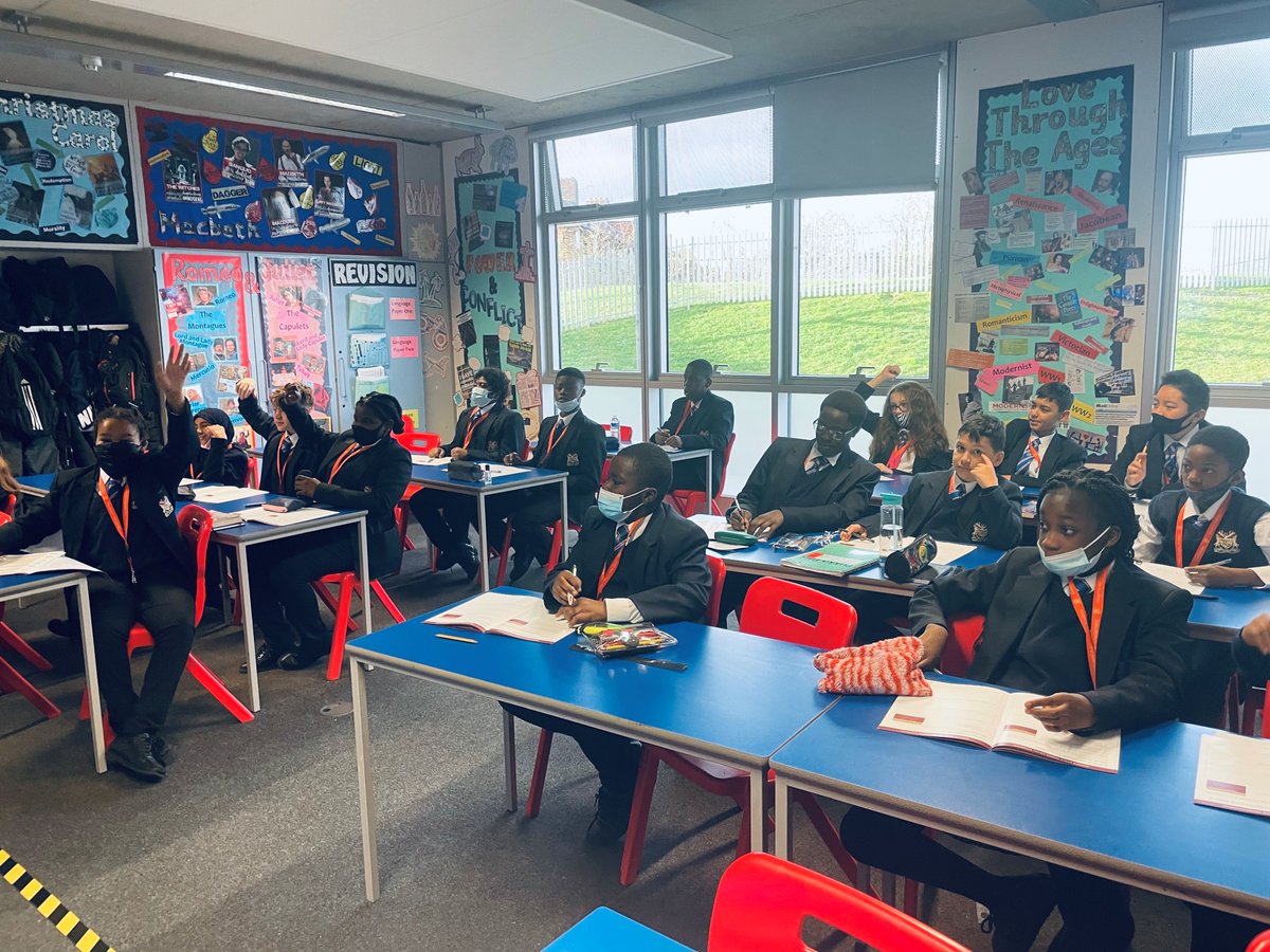 HabsKnights's tweet photo. Year 7’s first SMSC day on developing good character. Exploring social issues with @FirstGiveUK and developing themselves through the #KnightsShield, they made us proud #personalresponsibility #mutualrespect #aspirationandachievement https://t.co/2HnOMHM7H6