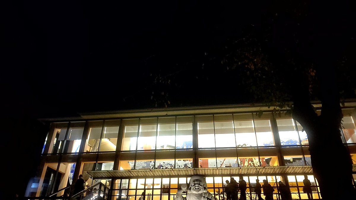 fuwakou's tweet photo. ググったところ、神田明神では除災厄除の神様も祀ってるみたい。このLIVEが祈りとなりますよう。
#SURFACE
#HANDS2
#ENCORE https://t.co/uLdSg5J874