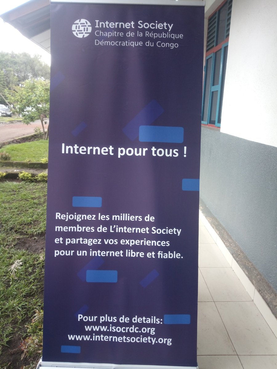 FranckKaky's tweet photo. Les exposés de restitution sont lancés par @ProvidenceBara3 qui revient sur ce qu'avait été là première journée du colloque #ISOC et prends du plaisir en expliquant ce que #internetsocity a comme objectif et projet à travers le monde https://t.co/PLr98o8b72