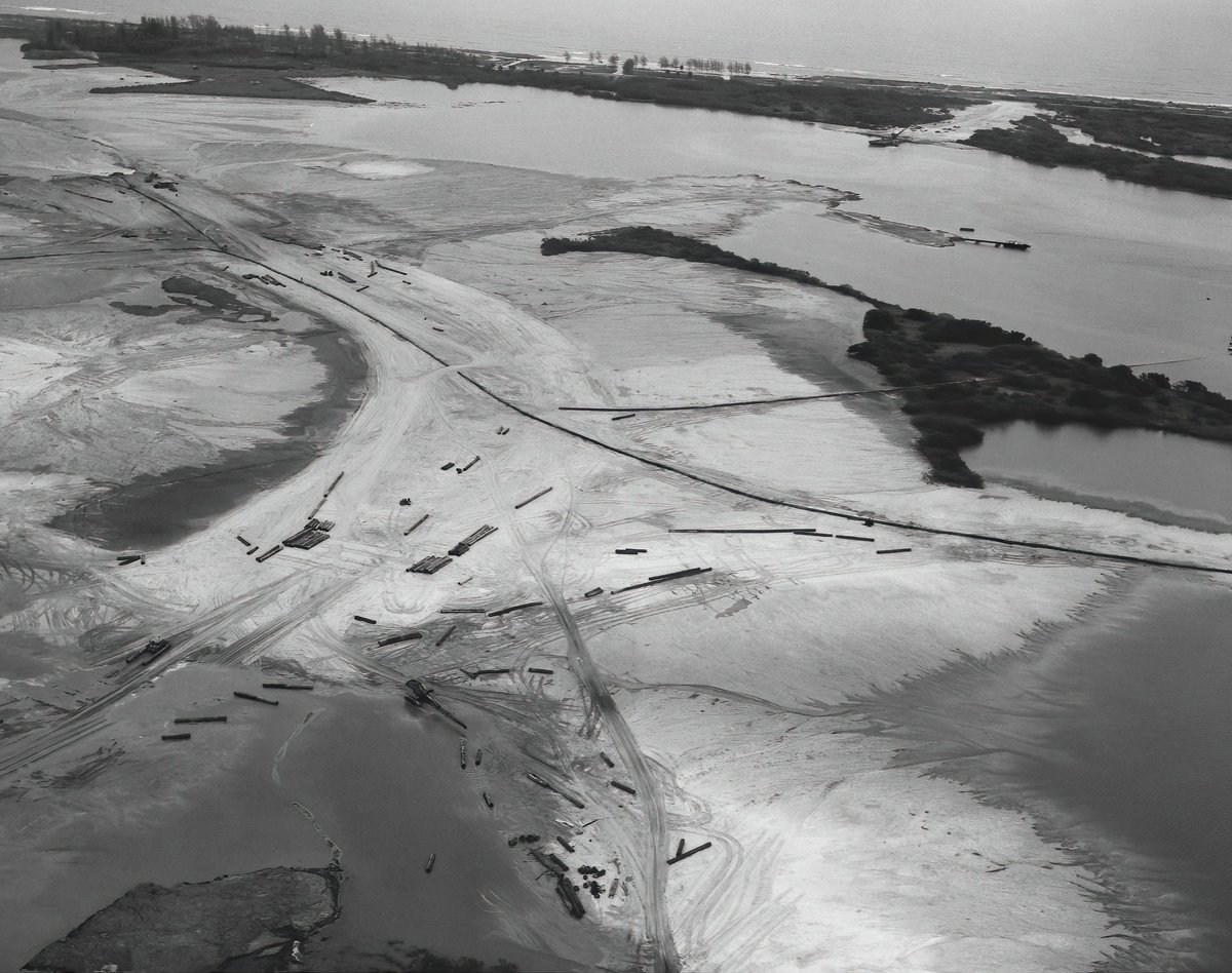 Construction of 39A started in November of 1963. I don't have exact dates for these photos but I believe they're the earliest images of 39A that I have. In the first you can see the turn to pad A in the distance, the second image shows this from a closer vantage point.