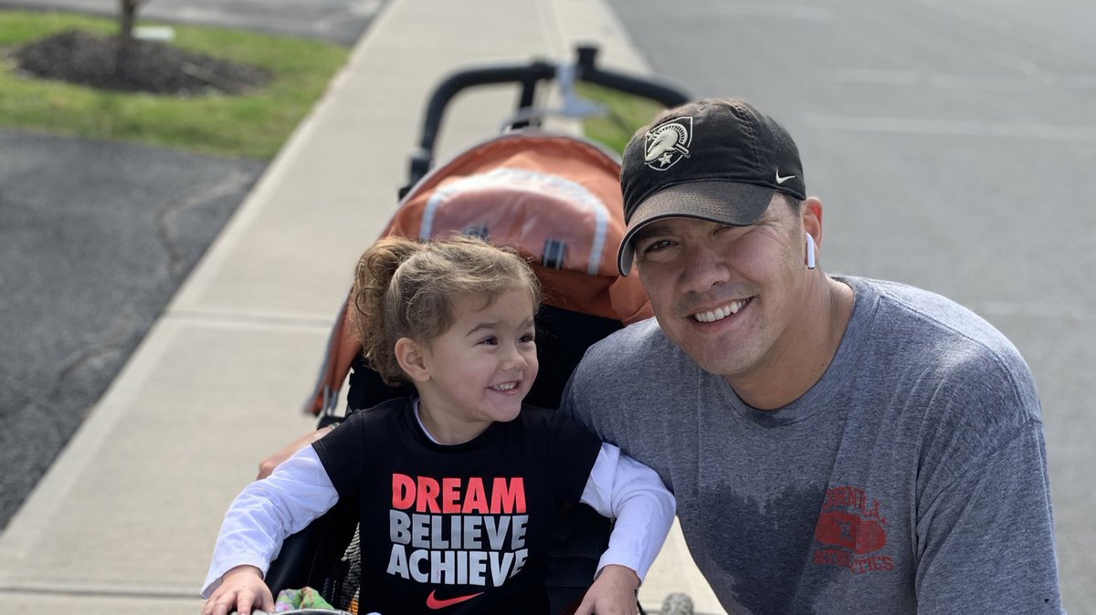 LaxCoachKG's tweet photo. Born on March 17th, only appropriate to bring Peyton with me on the @MSGBFoundation virtual 21 run. Great to have the chance to run with the @CornellLacrosse community! #21Run https://t.co/EI2miPysIJ