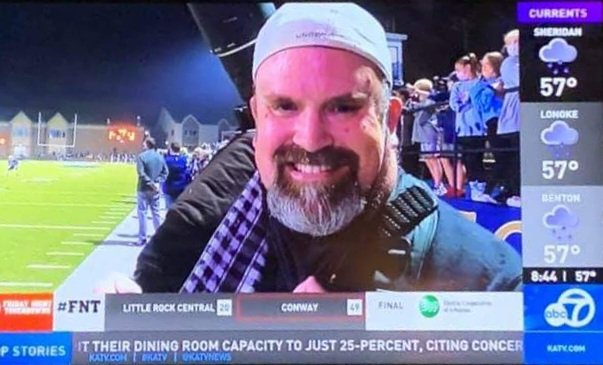 TheNikonJones's tweet photo. I can't believe this made the cut Steve Sullivan! LOL Scary! #notafacefortv
@sully7777 @JeremyMuckADG @ndosports @LukeMatheson https://t.co/XQPxoaSvaE