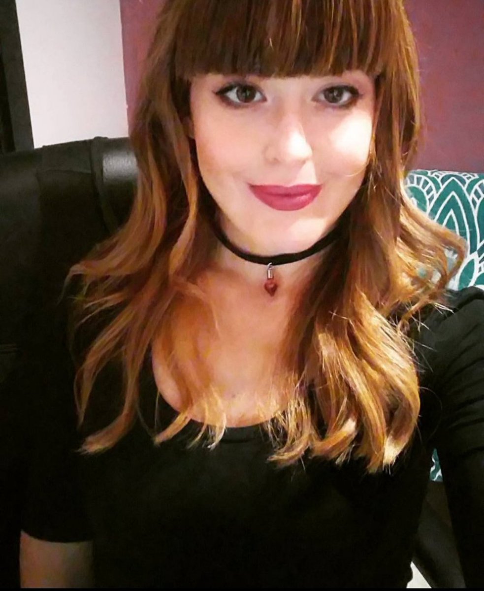 BorelLucie2's tweet photo. RT + follow et je vous envoie une petite nude, pour commencer 😘 https://t.co/MU0rji4lUP