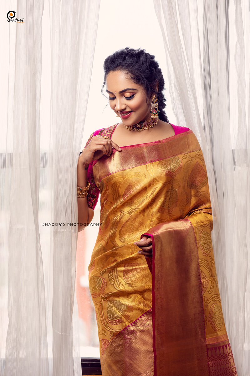 ShadowsPhotoss's tweet photo. Latesh photoshoot with @smruthi_venkat 

#mukuthiamman #smruthivenkat #shadowsphotography 
Instagram | @shadowsphotographyy https://t.co/DyO9pF9wgB