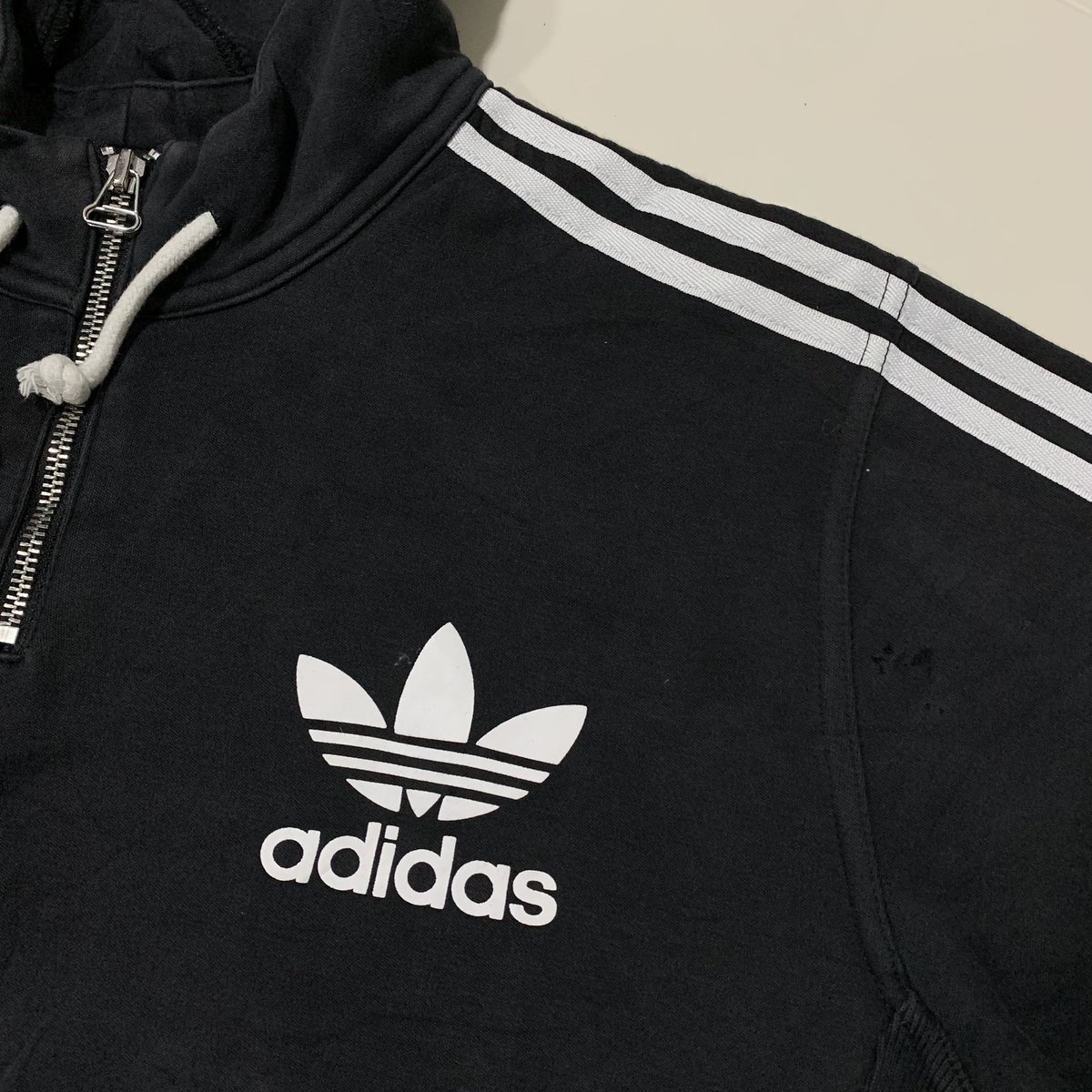 _vanillamood_'s tweet photo. ⁺◟🎄 adidas
อก : 48"
ยาว : 27"
ราคา : 500
ตำหนิ : ตรงต้นแขนผ้าถลอกนิดหน่อย นอกนั้นสวยมากค่ะ

ถ้ารับเมนชั่นใต้รูปเลยค่ะ ꙳ ⋆⛸ https://t.co/Yr30DNbxHa