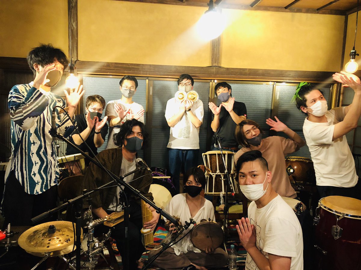 LIVEDELIVERY_jp's tweet photo. LA SEÑAS × LIVE DELIVERY Vol.6
世界初登場のLA SEÑAS WA!と一緒にお送りしました!
世界のパーカッションと和楽器の融合
、、お楽しみ頂けましたか?
#ラセーニャス
#ラセーニャスWA
#LIVEDELIVERY
のハッシュタグをつけて感想お待ちしております💡
また次回もお楽しみに! https://t.co/hztWwO7tkl