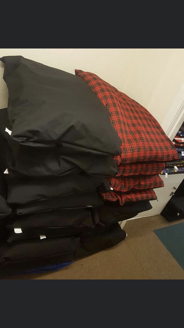 PET_SHACK_DELI's tweet photo. Beds, beds, beds & more Beds! 🐾
We have a massive range of beds to suit all sized breeds 😊
.
🐾 Waterproof beds
.
🐾 Cushion beds
.
🐾 Fleeced beds
.
🐾 Crate beds
.
🐾 Absolutley massive beds
#liverpooldogs #merseysidedogs #liverpool #crosby #bootle #sefton #litherland #RAW https://t.co/rDs4WiZajy