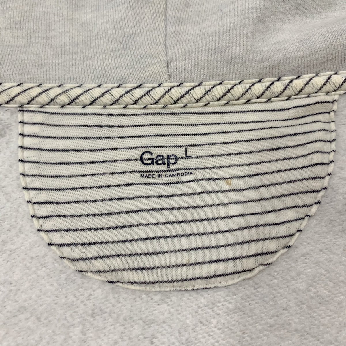 ⁺◟🎄 gap
อก : 44"
ยาว : 26"
ราคา : 400
ตำหนิ : เปื้อนตามรูปนิดหน่อยค่ะ

ถ้ารับเมนชั่นใต้รูปเลยค่ะ ꙳ ⋆⛸