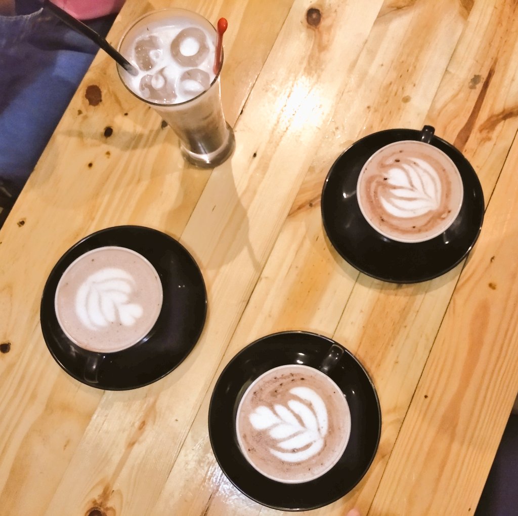 Bella00818567's tweet photo. Bukan pecinta kopi tapi sering minum kopi, https://t.co/oOV9GV6yyG