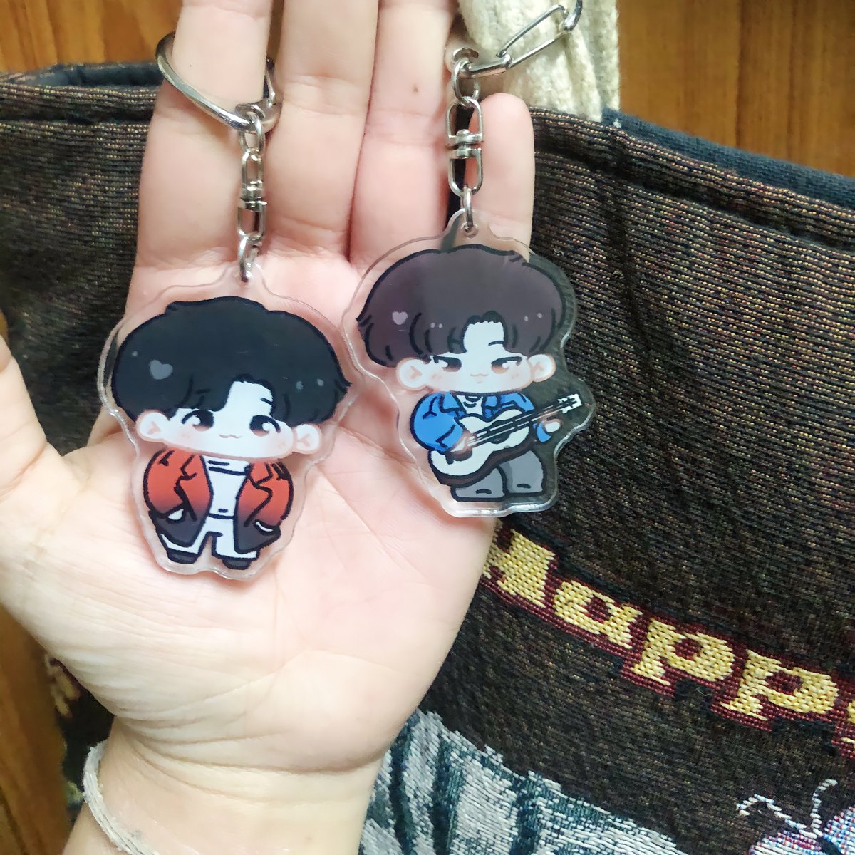 MasomSom's tweet photo. อะแจก แจก แจก 
.
รีทวิต+ติดแท๊ก #Fantopia2020xBrightWin  
พรุ่งนี้เช้าสุ้มแจกเลย 
.
#Fantopia2020xBrightWin https://t.co/xSo7oAdaG5