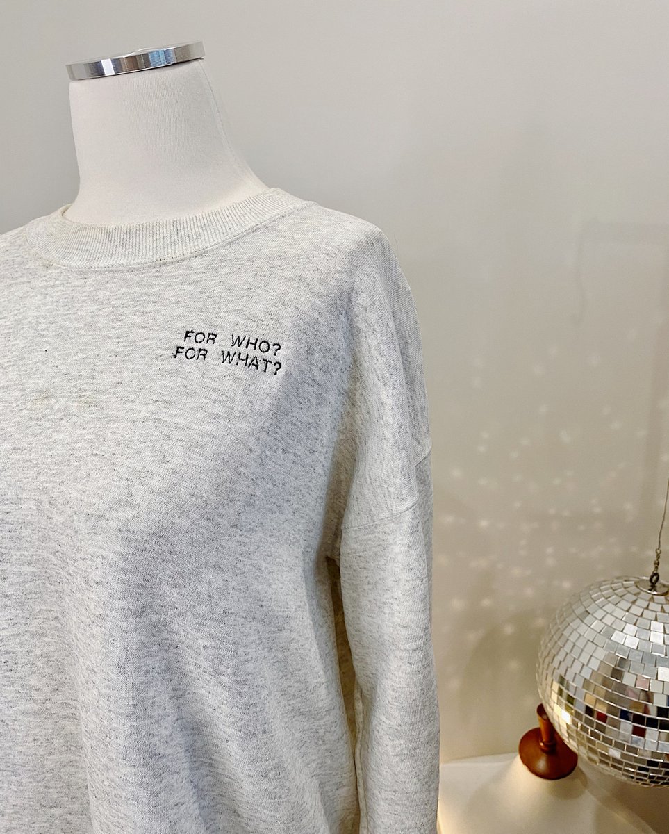 tigersnakevtg's tweet image. Check out the @vintage_hand_ x TSV story sale happening now - our homage to one of the most iconic phrases in Eagles history 💚🦅💚
•
•
•
•
 #forwhoforwhat #rickywatters #philadelphiaeagles #adoptatigersnake #tigersnakevintage #vintageclothes #phillyvintage #sustain