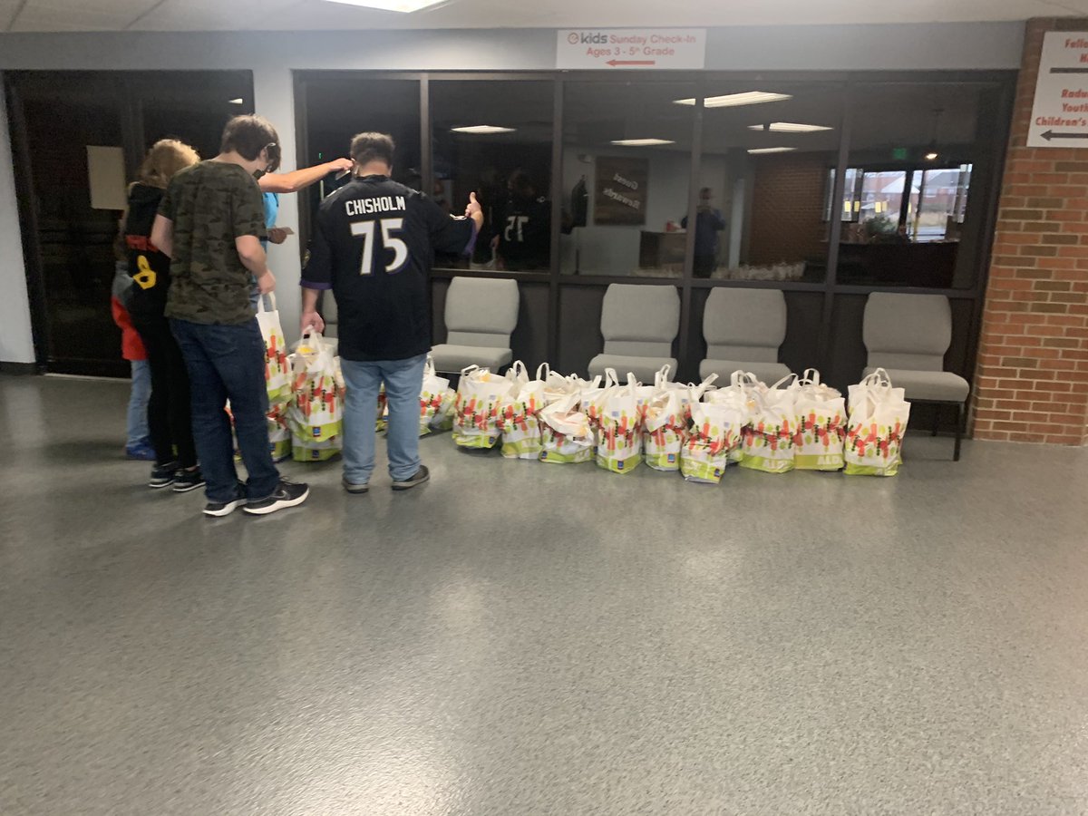 ScottATavegia's tweet photo. It’s #ServingSaturday @EAGBalto our mighty group of volunteers stuffed 190 bags full of Thanksgiving fixings to give out to our local community! Turkeys 🦃 and baskets will be delivered today! Thank you to our Church family for giving so #generously #Dundalk https://t.co/NRDldpETXA