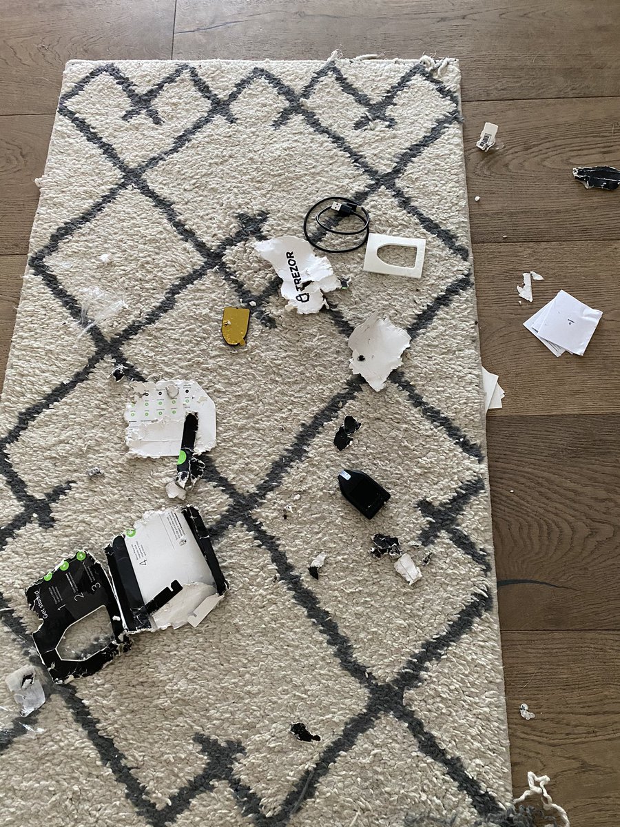 BobbyBahamas's tweet photo. @dougboneparth π this was actually me the other night until I woke up to my Trezor like this before I could buy https://t.co/1dmFXMTITW