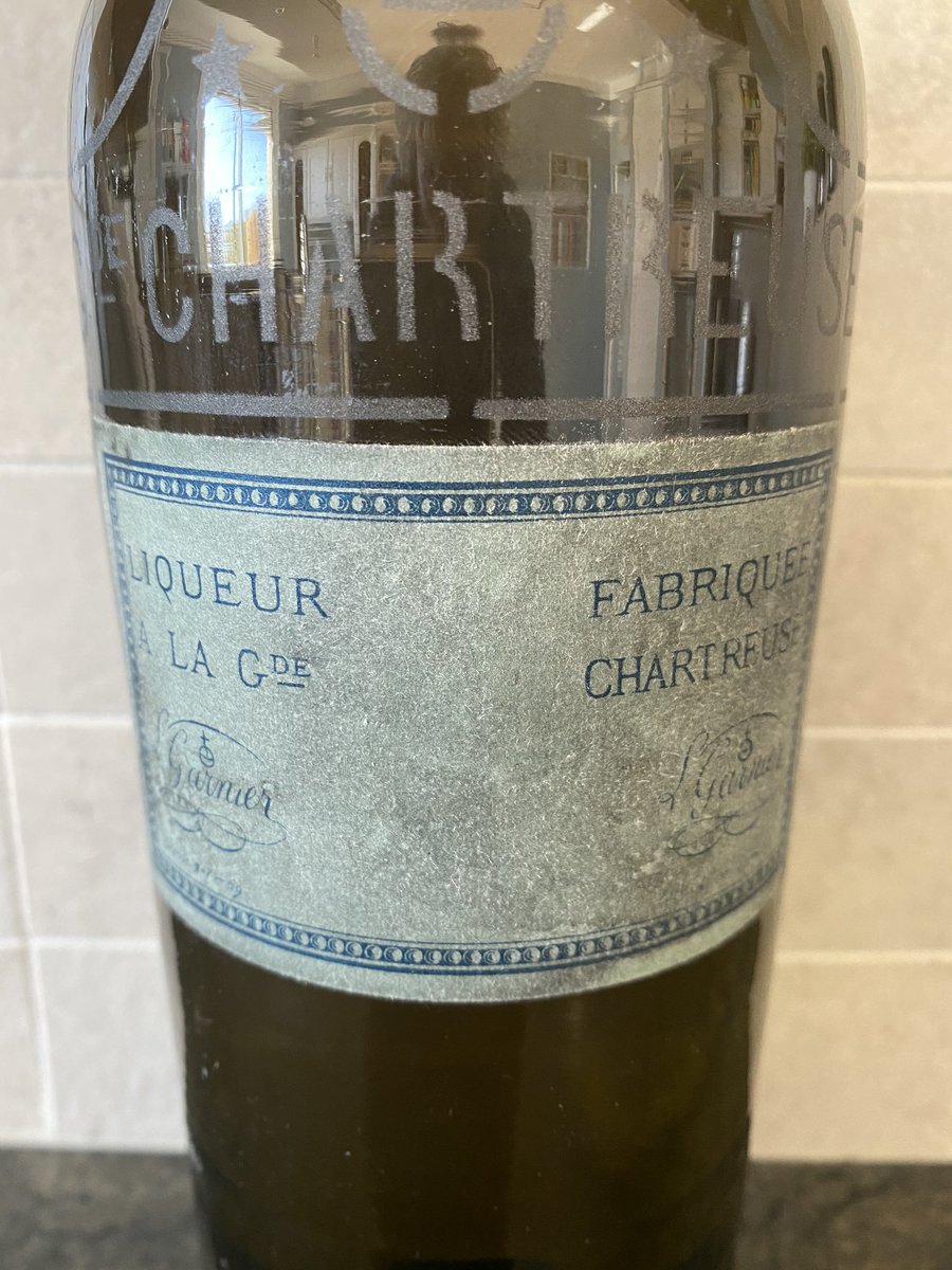 JayerHenri's tweet photo. Chartreuse verte Fourvoirie 1878-1903 is for sale (cferrigno@hotmail.fr) #chartreuse #chartreuseverte #chartreuses #chartreuserare , perfect condition :-) https://t.co/qZrqhM1rmC
