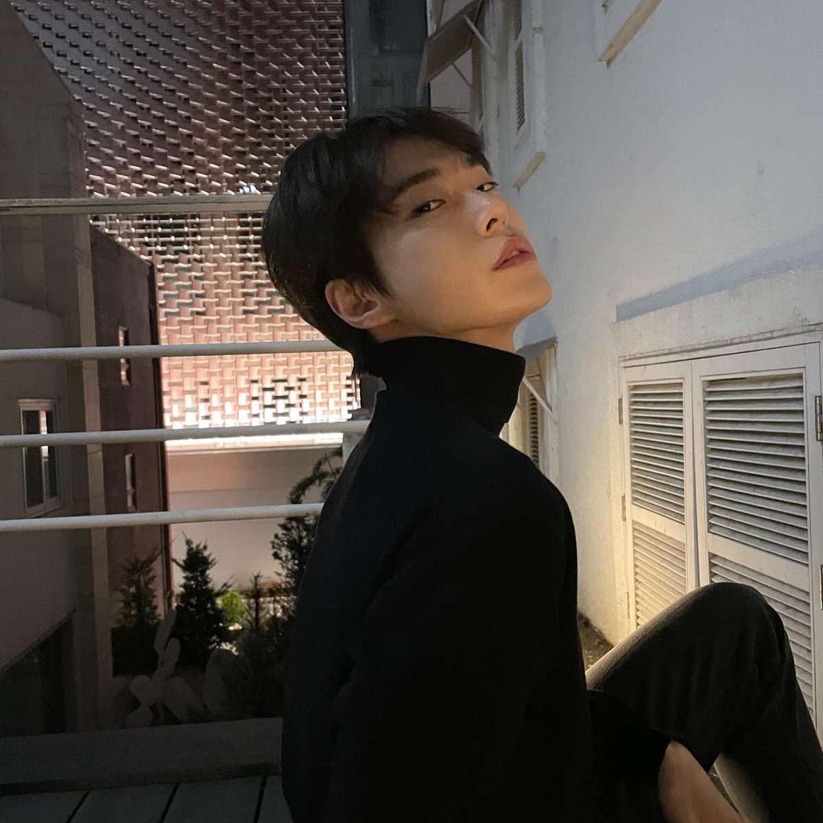 m0juuno's tweet photo. สวยฉิบเป๋ง แจฮยอนแกหวงยังไงไหวอะ https://t.co/9WHYd2KwZN