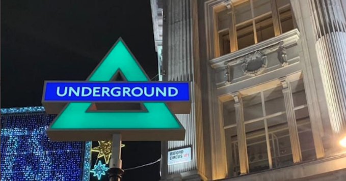 PSUdotcom's tweet photo. PS5 UK Launch Has Sony Overhaul London Underground Sign Posts With PS Face Buttons
https://t.co/uigzZBghfr
#PS5 #LondonUnderground #FaceButtons #Sony #UKLaunch #News #Repost https://t.co/A5RYsPF9Pb