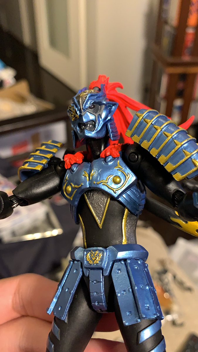 ウルトラアクトのザムシャーは大きさもアーツと同じレベルでなかなか