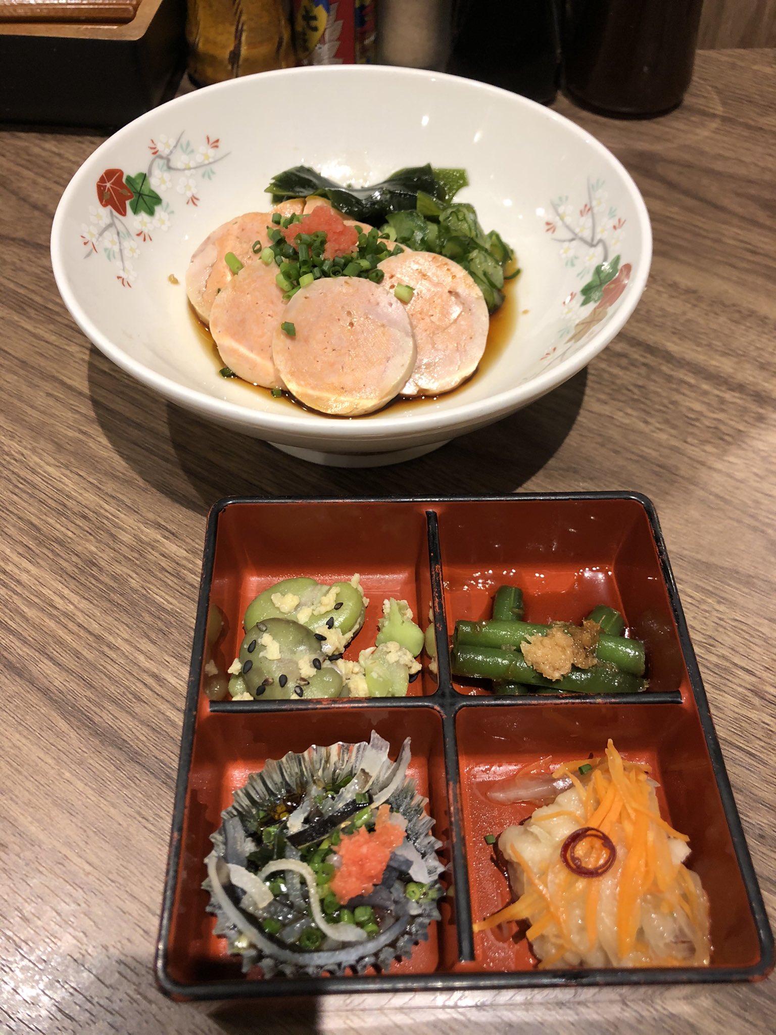Ojシンプソン 不足の自体にて外出 せっかくなので 数日前から無性に食べたかったアン肝を堪能 紀伊国屋書店新宿 本店の地下にあった 珈穂音 カポネ 2年前にサンパークビルへ移転しましたが 味と気前の良さは昔と変わりません 勘八のお汁はサービス