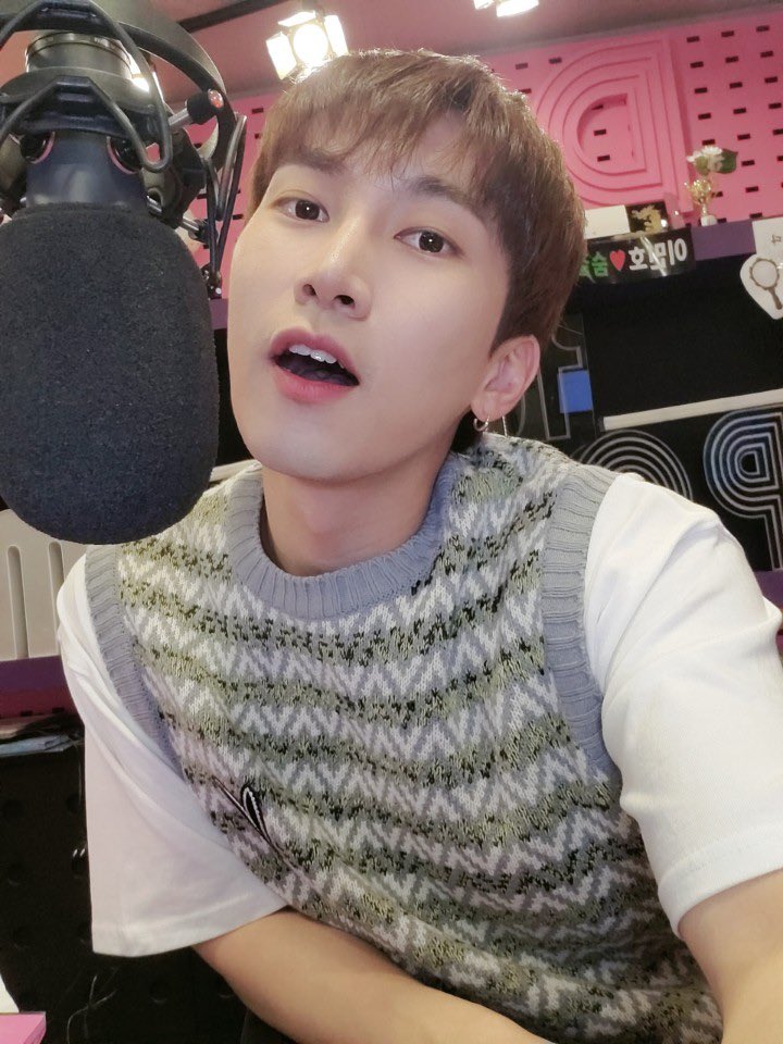 He can be cute and sexy at the same time #EUNKWANG_SUNSHINE_DAY #경축_서이사님_탄신일 @OFFICIALBTOB  #BTOB  #비투비