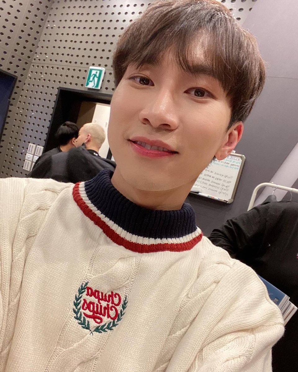 He can be cute and sexy at the same time #EUNKWANG_SUNSHINE_DAY #경축_서이사님_탄신일 @OFFICIALBTOB  #BTOB  #비투비