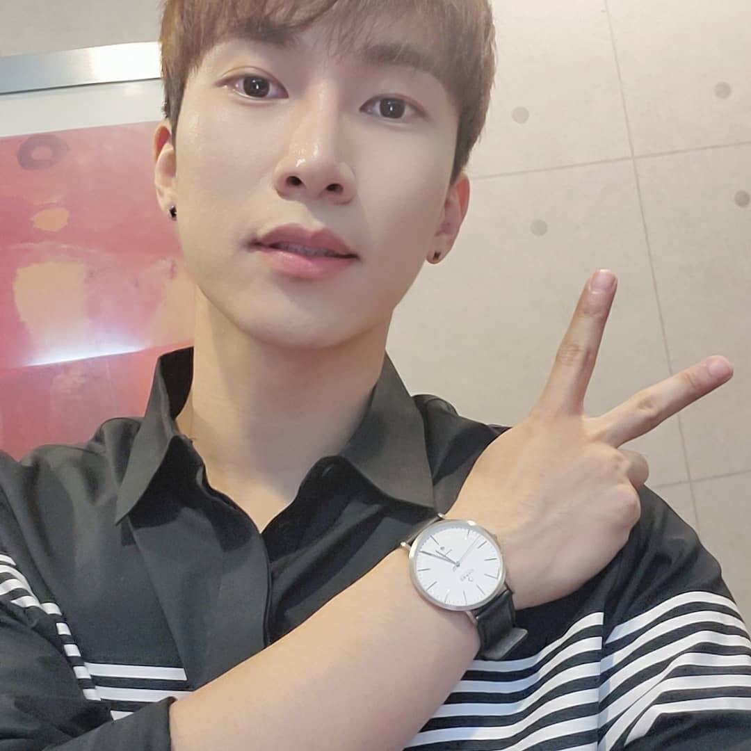 He can be cute and sexy at the same time #EUNKWANG_SUNSHINE_DAY #경축_서이사님_탄신일 @OFFICIALBTOB  #BTOB  #비투비
