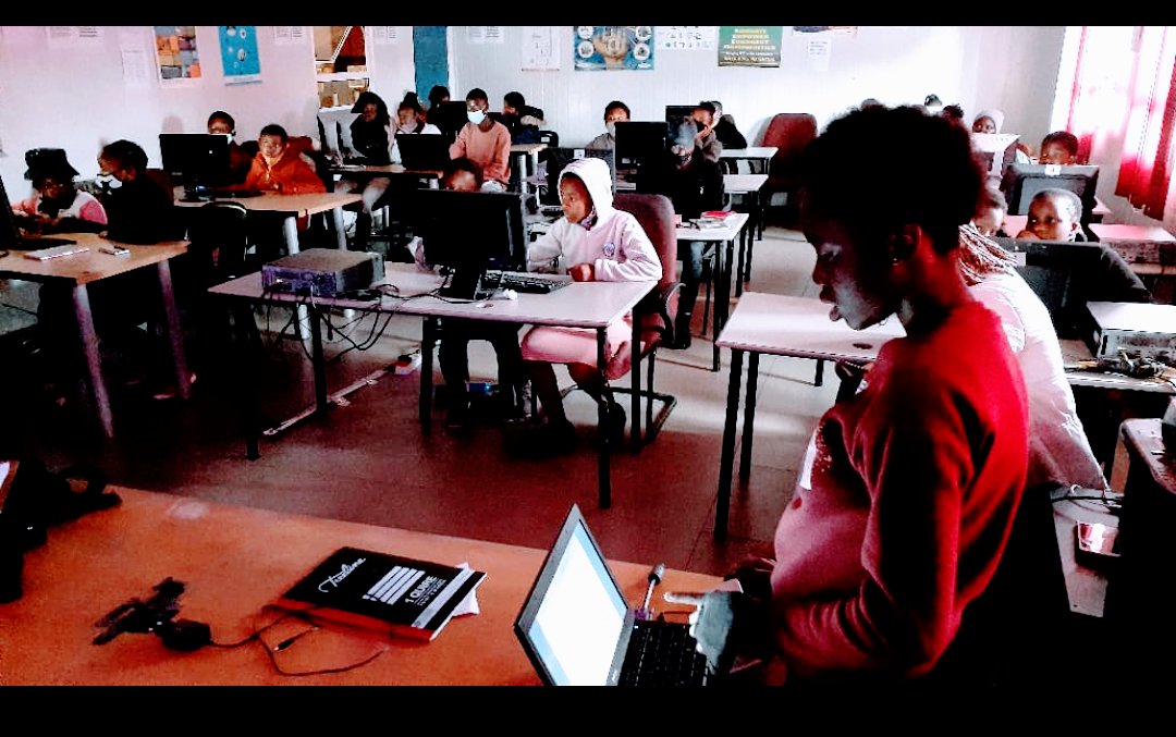 RivoningoLebone's tweet photo. Our coding day for our mentees went ahead as planned today. 

We thank our partners @tech_ghetto for all the incredible work they do in ensuring that Kasi kids also get to be a part of the #4IR

#WeAreLebone

#WeCode https://t.co/OxGkFeDGWn