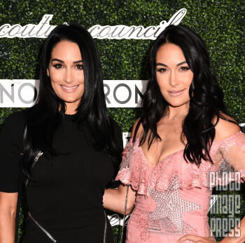 Happy Birthday Wishes to these lovely ladies Nikki Bella & Brie Bella!            