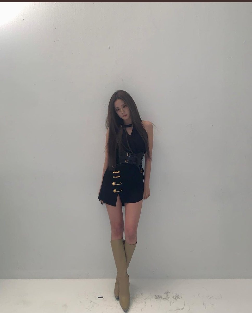 Isabela33336227's tweet photo. Neste perfil enaltecemos Kim jisoo 

E o resto é só o resto https://t.co/ss4asynYJX