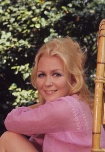 Happy Birthday to Juliet Mills! 