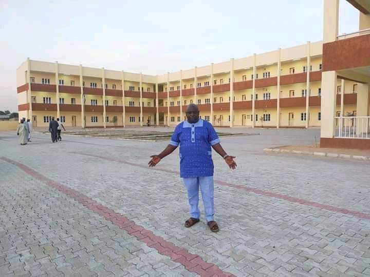 marshallIsrael4's tweet photo. This is not a University. This is a Primary School in Borno State built and furnished by Governor Zulum.

But in the South South and South East, the North and PMB are the reason why we not doing anything.@ProfZulum @elrufai @MBuhari @ChibuikeAmaechi @GarShehu https://t.co/ix26WO7ufO