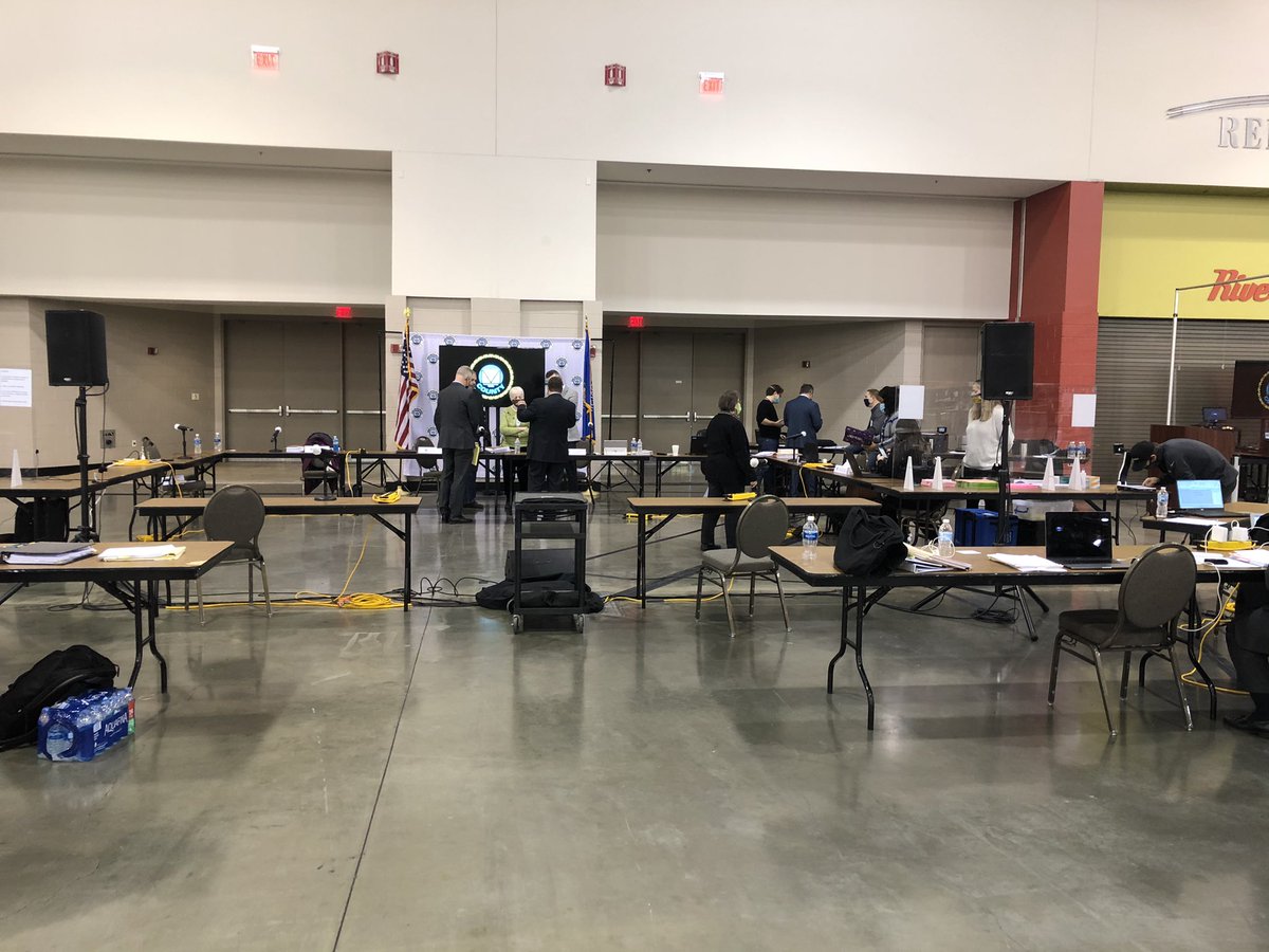 DAY 2: Room starting to fill in for day of the Milwaukee County presidential recount