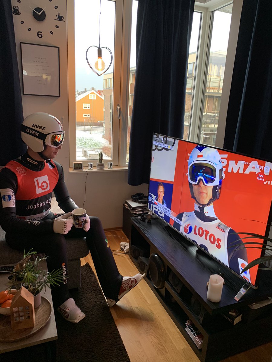 JoakimAune's tweet photo. They said it was homeoffice this year. Had a zoom-meeting with Kamil Stoch today💁🏼‍♂️ https://t.co/cYhXVcEZmb