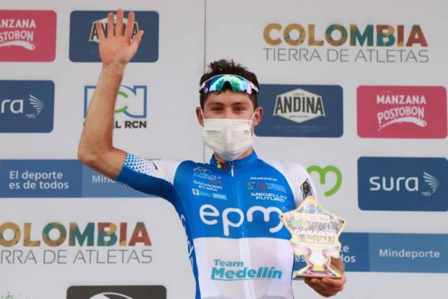 ProCyclingInfo's tweet photo. 😀 Our congrats to the winners yesterday 11/20th at:
@Vueltacolombia1 8th st @jtitohernandez
#GPChantalBiya 3rd st #LukasKubis
#VueltaAVenezuela 3rd st #RonielCampos
🥇🥇🥇
🏆🏆🏆
🍾🍾🍾 https://t.co/DfADY5RvNB