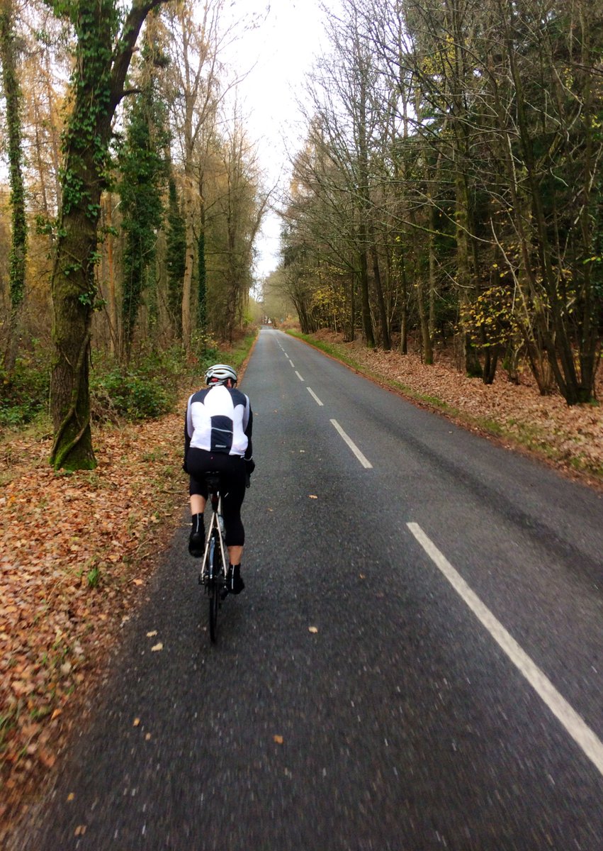 Not in the Hill, not even in the official team kit but at least it was compliant. #lockdowncycling is good cycling