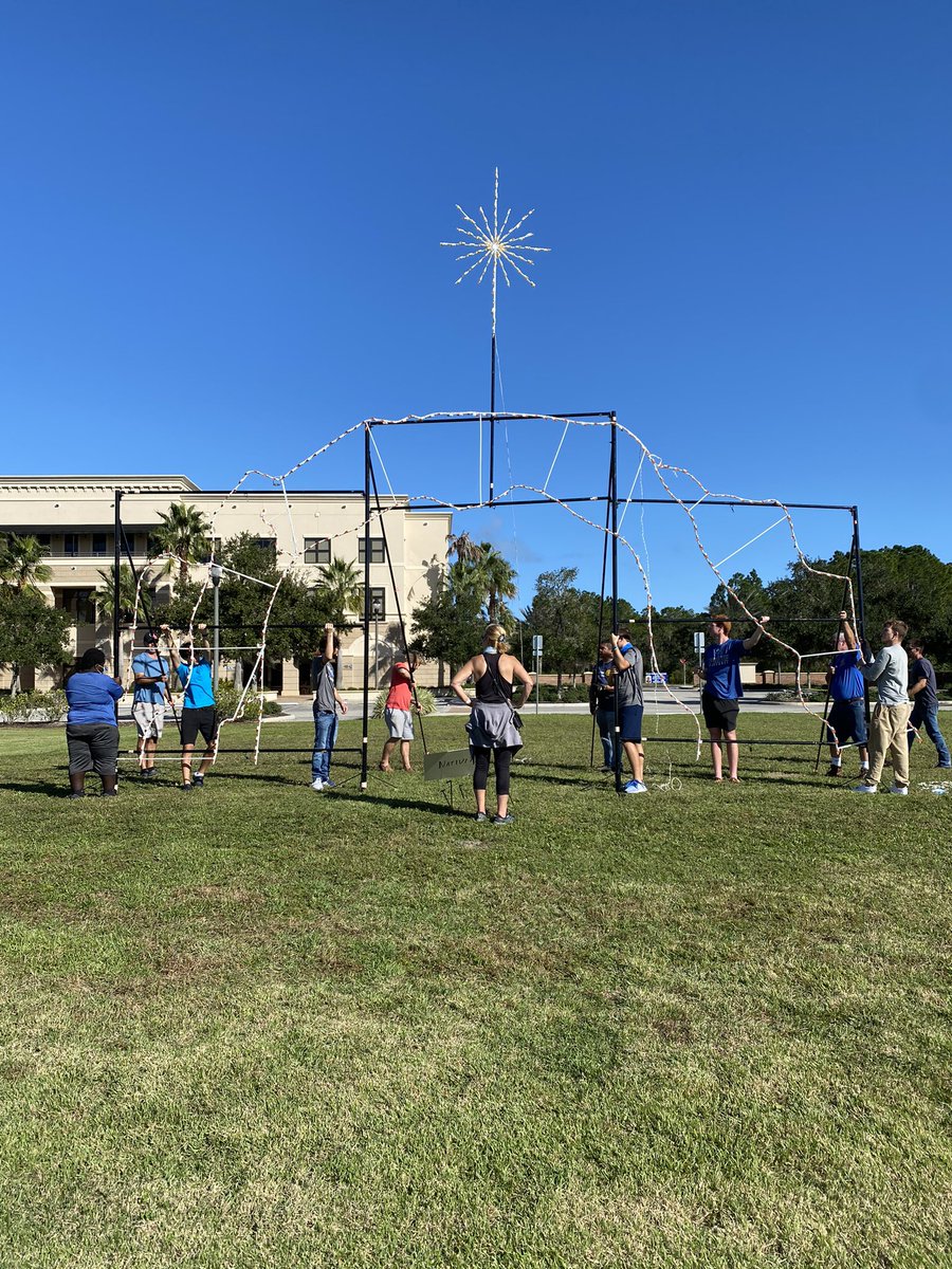 MHSPirateFB's tweet photo. Glad to be out helping out for the ❄️ Rotary Fantasy of Lights ❄️ set up. Couldn’t ask for a better @palmcoastgov 🏝 day. ☀️ is shining 🐦 are chirping, and 🦃 and🎄is in the air! Next year let’s be practicing this week! #ContinueToClimb #TakeEverything https://t.co/8jeIIit2qx