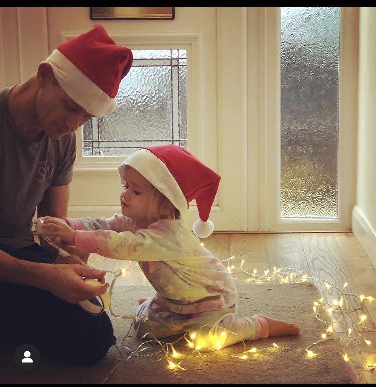 Fam Phot of the day 👌🏽 Daddies little helper 💗 Disclaimer; not my idea to put xmas lights up mid Nov 🙆🏼‍♂️ #HappySaturday