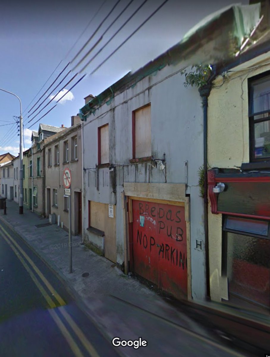 this site is slowly coming back to life but what a long process, 1st image is now, others are  @googlemaps - top RHS is 2019, bottom RHS is 2009 it becomes functional site again very soon, someones home or workspace in Cork cityNo.187  #regeneration  #Wellbeing  #HousingForAll