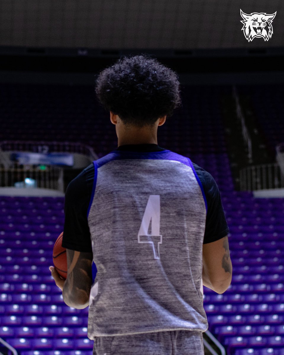 WeberStateMBB's tweet photo. 4️⃣ days left.

#WeAreWeber #PurpleReign https://t.co/401BbGFda7