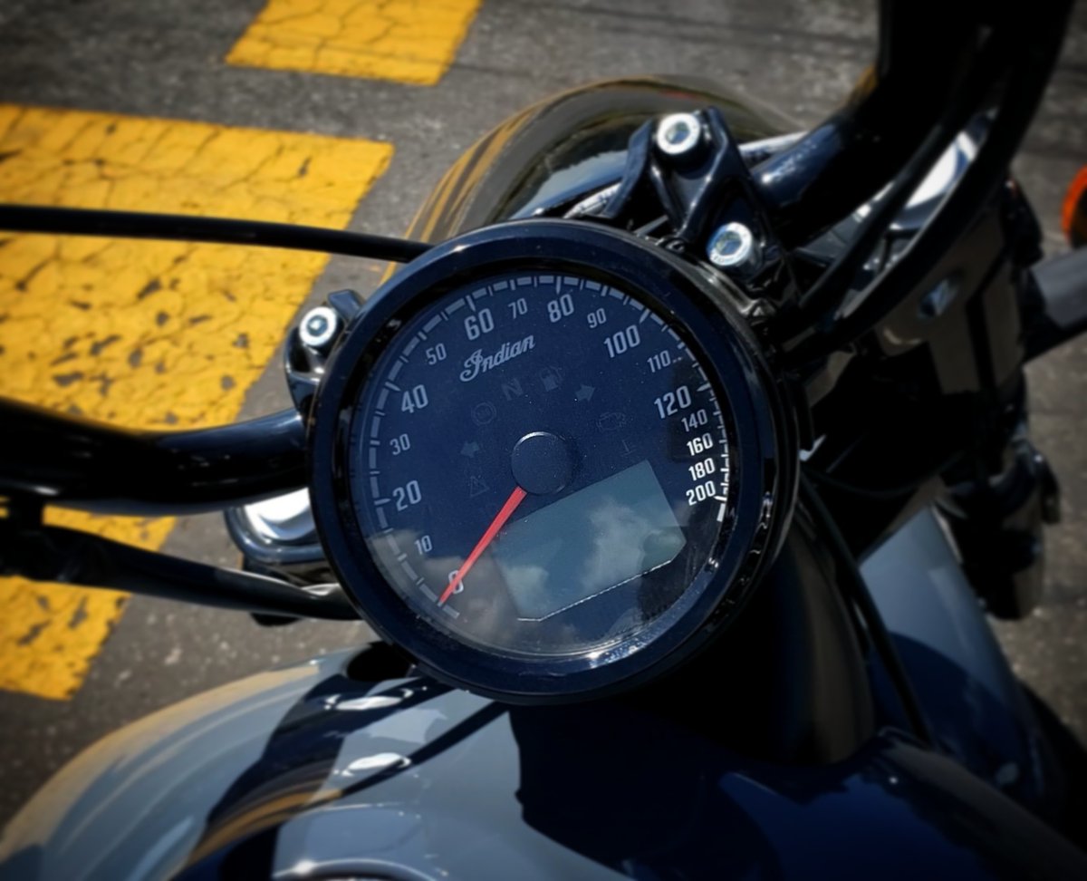 moto_reviews's tweet photo. 🇺🇲 Indian Scout Bobber Twenty 2021 🐎 Estilo minimalista y agresivo a lo "old school" 🤵🏻🎖️
#indian #indianmotorcycle #indianmotorcyclemx #indianmotorcyclecdmx #indianscout #indianscoutbobber #indianscoutbobbertwenty #bobber #scout #scoutbobber #scoutbobbertwenty #motos https://t.co/wERowGx3p2