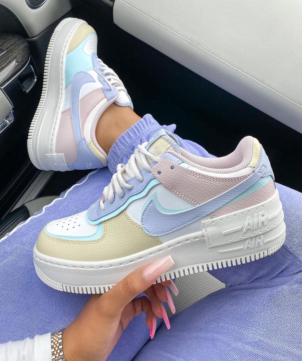 SneakCorner's tweet photo. AF1 SHADOW GIVEAWAY! 🍭

We’re Giving Away an AF1 Shadow in your size 🎉

To Enter: 
-RT this post &amp; Follow us ( @SneakCorner )
-Tag a friend &amp; Comment your size

One Winner will be announced 28/11/20 🍀 https://t.co/Ec9lnGF0dB