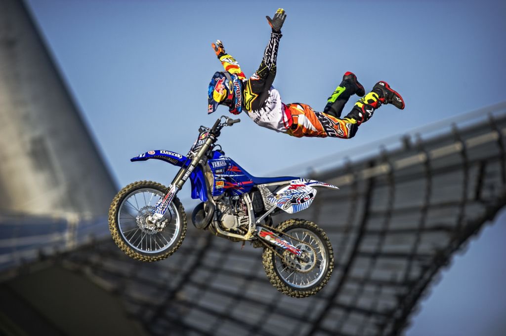 MindsetForHapp1's tweet photo. MindForSport
Wanna see someone flying? 🦅
Check below our pictures of Tom Pagès...🏍👇🏽

French freestyle motocross, he’s worldwide famous for his unique tricks and his style...🦅🇫🇷

#sport #motocroos #freestyle #rider #inspired #flying #legend #RedBull #Magic #21novembre #artist https://t.co/uQydqH7j65