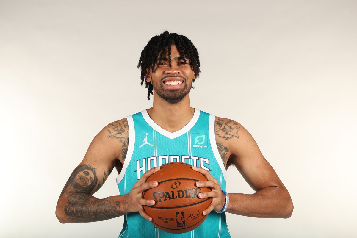 BleacherReport's tweet photo. Nick Richards was featured in the 2018 HBO documentary “Student Athlete”

He was recruited from Jamaica in 2013

In N.J., he traveled three hours every day to high school

He spent three seasons in Kentucky

Now he gets the chance to live the NBA dream on the Charlotte Hornets 👏 https://t.co/BMf4fYFCfK