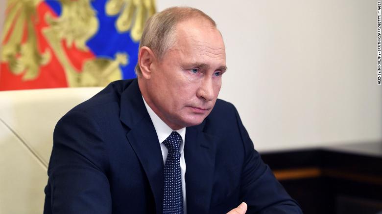 Canlı yayında öksürük krizine girmişti.. Putin'in sağlık durumu hakkında dikkat çeken iddia.. Ne Kovid ne Parkinson! (2020) 
 #kremlin #putin #rusya #sağlık tukenmezkalemhabercilik.com/putinin-saglik…